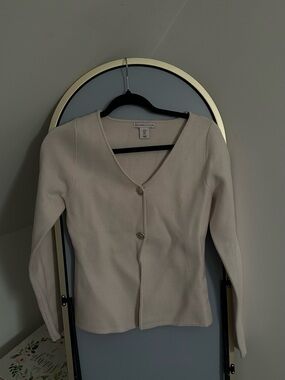 Sincerely Jules Cream Ribbed V-Neck Knit Top